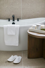 Load image into Gallery viewer, Organic Cotton Retreat Collection Bath Towel
